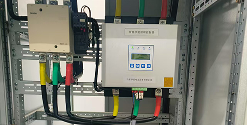 山東華信電力設(shè)備有限公司照明穩(wěn)壓柜